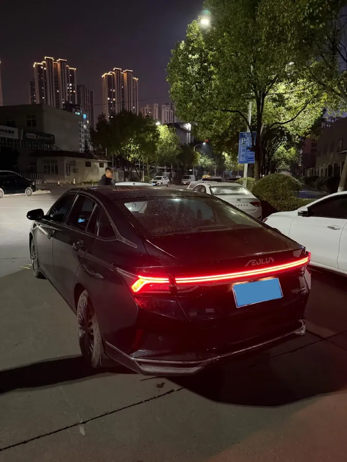 2021 DongFeng Aeolus YiXuan MAX 1.5T 190HP L4 7DCT,autocango,china used car exporter,china ev exporter,chinese used car exporter,chinese used ev exporter