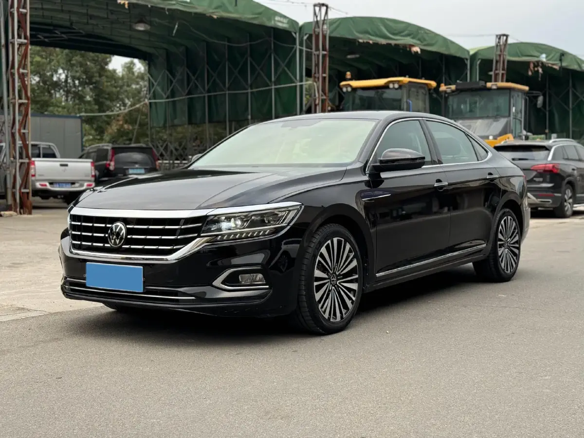 2020 Volkswagen Passat 2.0T 186HP L4 7DCT