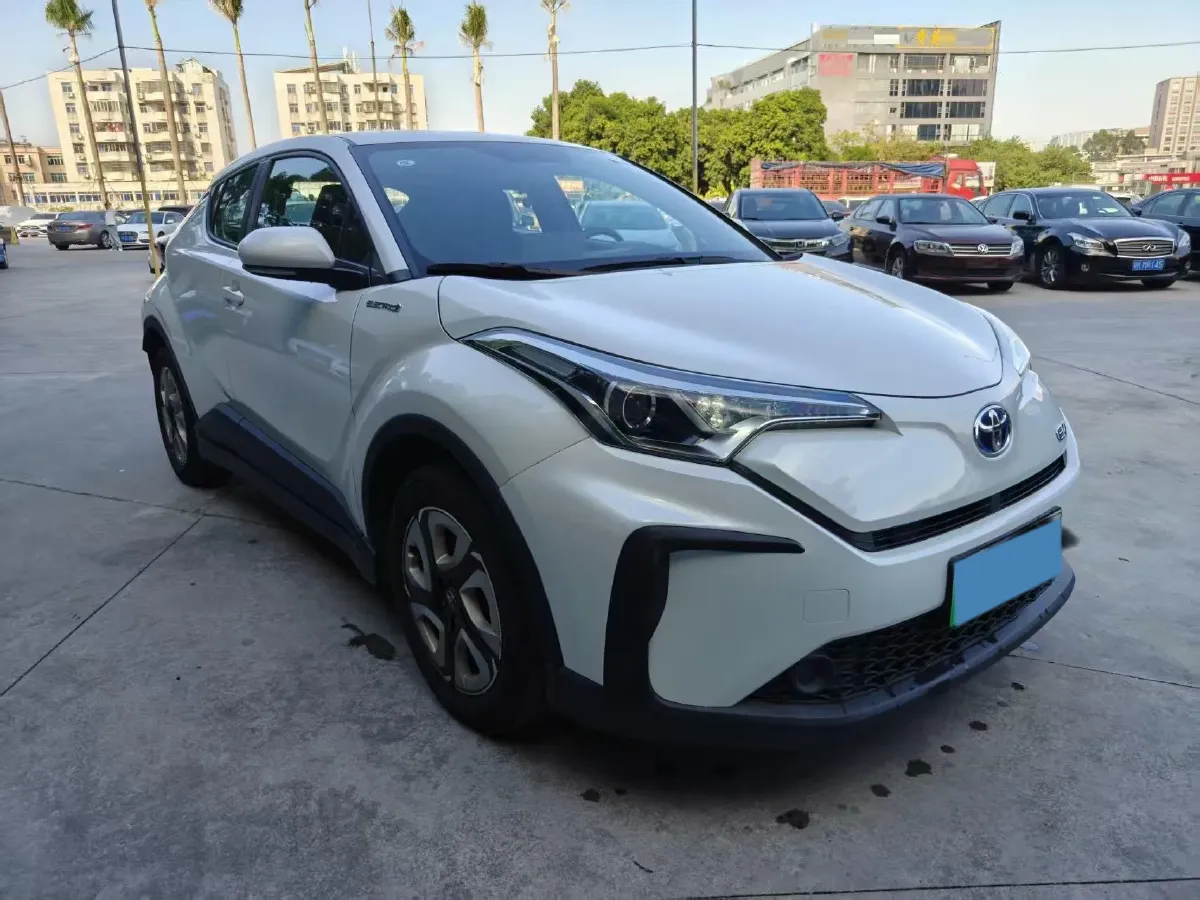2020 Toyota C-HR EV BEV 54.3KWH,autocango,china used car exporter,china ev exporter,chinese used car exporter,chinese used ev exporter