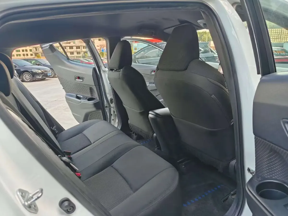 2020 Toyota C-HR EV BEV 54.3KWH,autocango,china used car exporter,china ev exporter,chinese used car exporter,chinese used ev exporter