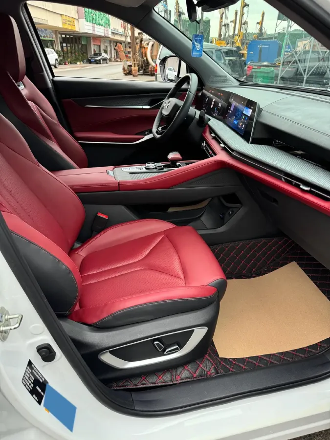 2022 ChangAn CS75 Plus 1.5T 188HP L4 8AT,autocango,china used car exporter,china ev exporter,chinese used car exporter,chinese used ev exporter