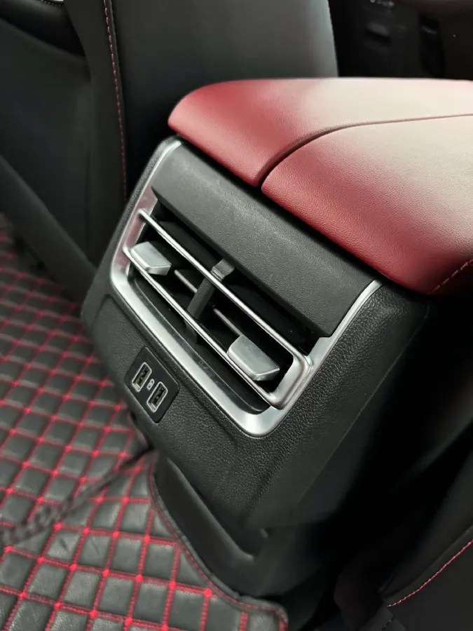 2022 ChangAn CS75 Plus 1.5T 188HP L4 8AT,autocango,china used car exporter,china ev exporter,chinese used car exporter,chinese used ev exporter