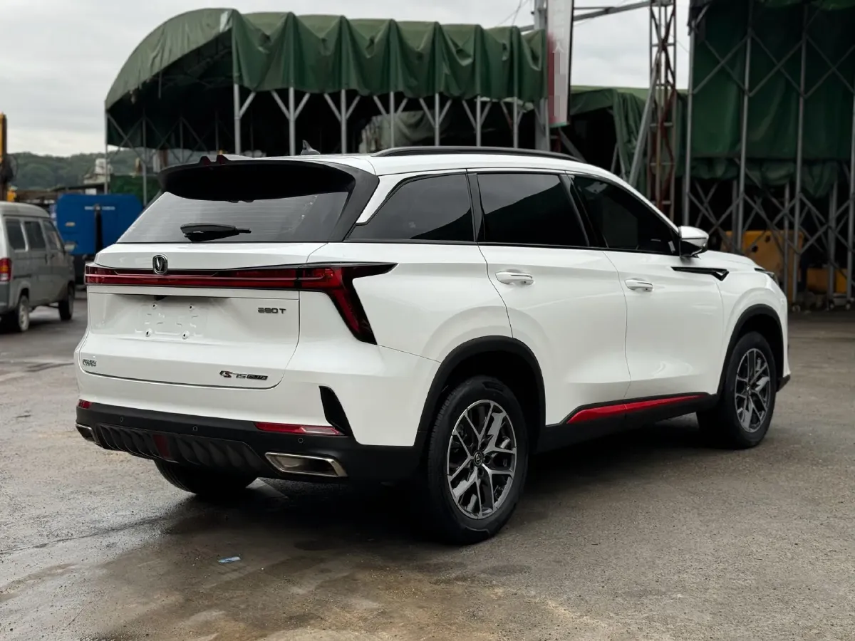 2022 ChangAn CS75 Plus 1.5T 188HP L4 8AT,autocango,china used car exporter,china ev exporter,chinese used car exporter,chinese used ev exporter