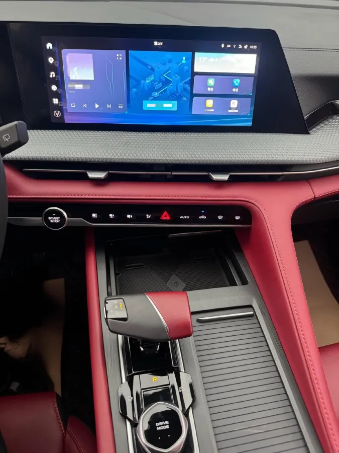 2022 ChangAn CS75 Plus 1.5T 188HP L4 8AT,autocango,china used car exporter,china ev exporter,chinese used car exporter,chinese used ev exporter