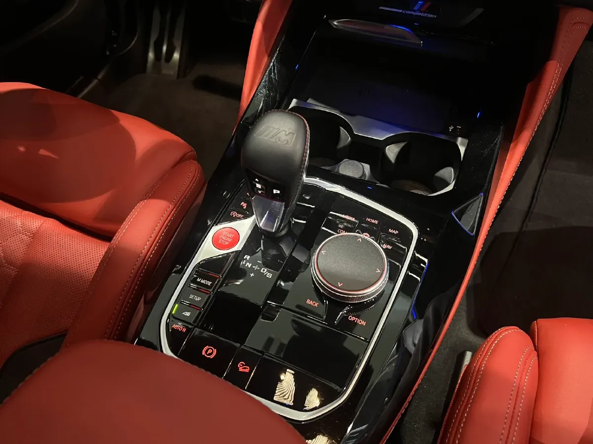 2022 BMW X4 M 3.0T 510HP L6 8AT,autocango,china used car exporter,china ev exporter,chinese used car exporter,chinese used ev exporter