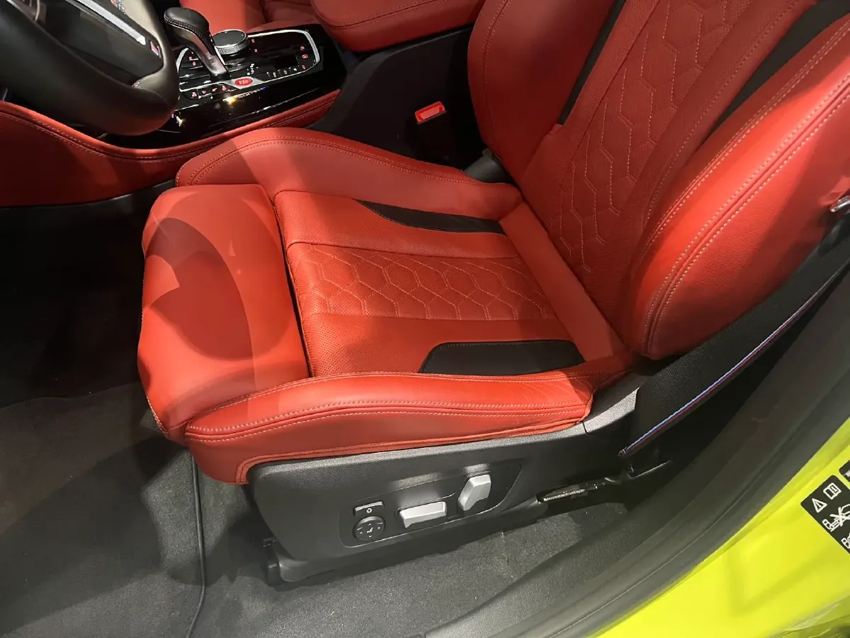 2022 BMW X4 M 3.0T 510HP L6 8AT,autocango,china used car exporter,china ev exporter,chinese used car exporter,chinese used ev exporter