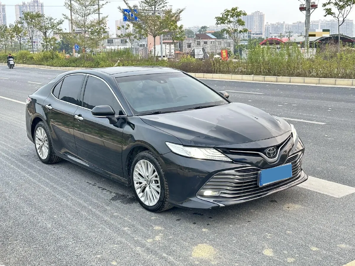 2019 Toyota Camry 2.5L 209HP L4 8AT,autocango,china used car exporter,china ev exporter,chinese used car exporter,chinese used ev exporter