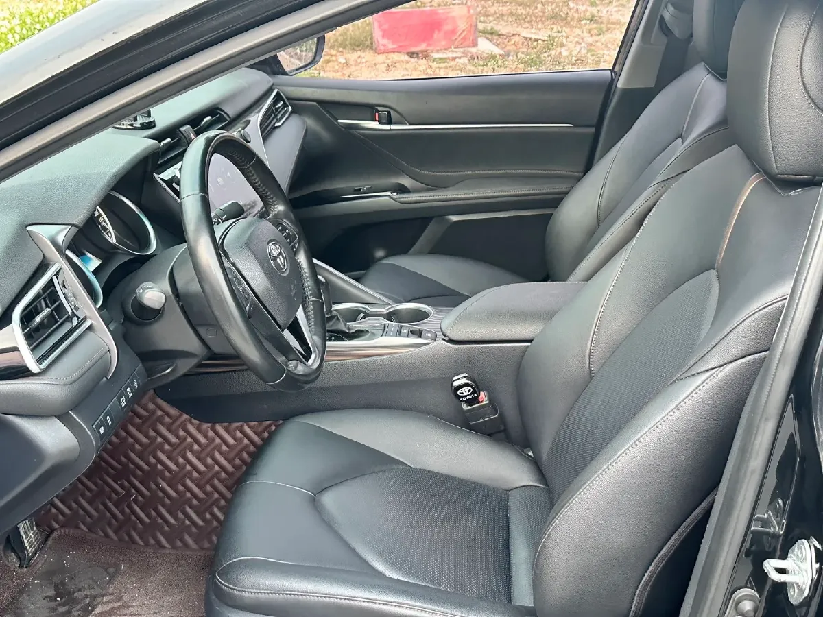 2019 Toyota Camry 2.5L 209HP L4 8AT,autocango,china used car exporter,china ev exporter,chinese used car exporter,chinese used ev exporter