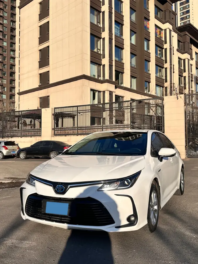 2022 Toyota Corolla 1.8L 98HP L4 E-CVT Hybrid