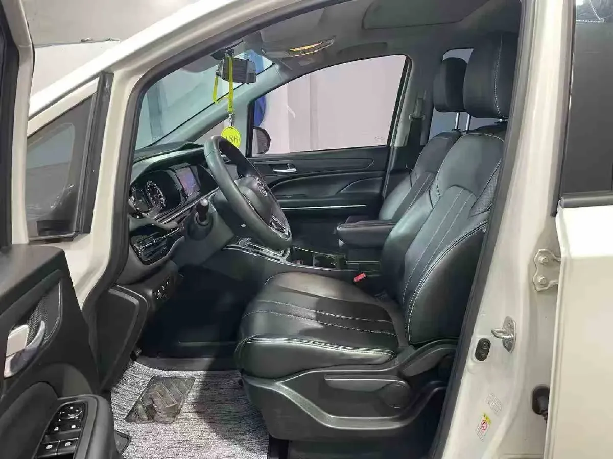 2021 GAC Trumpchi M6 1.5T 169HP L4 7DCT,autocango,china used car exporter,china ev exporter,chinese used car exporter,chinese used ev exporter