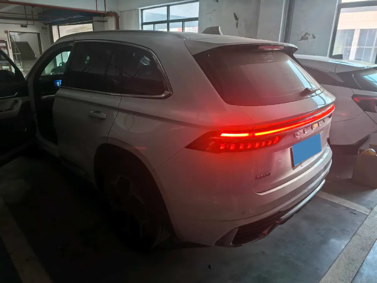 2021 Geely Monjaro 2.0T 218HP L4 7DCT,autocango,china used car exporter,china ev exporter,chinese used car exporter,chinese used ev exporter