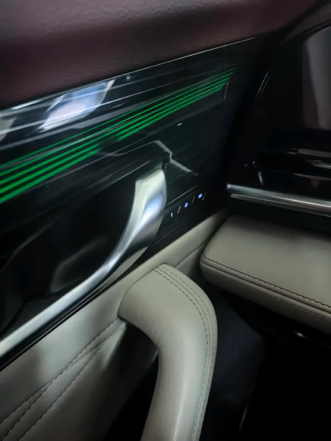 2021 Geely Monjaro 2.0T 218HP L4 7DCT,autocango,china used car exporter,china ev exporter,chinese used car exporter,chinese used ev exporter