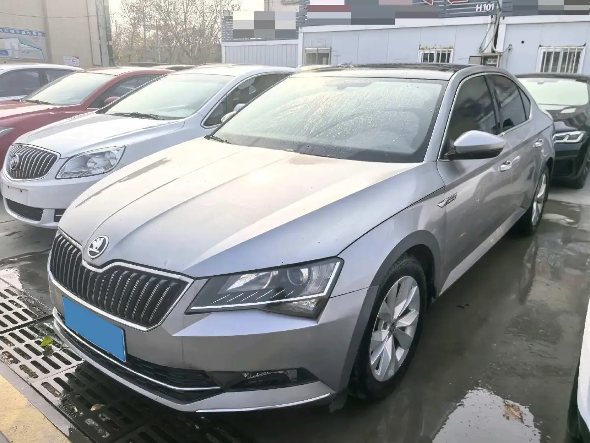 2018 Skoda Superb 1.8T 180HP L4 7DCT