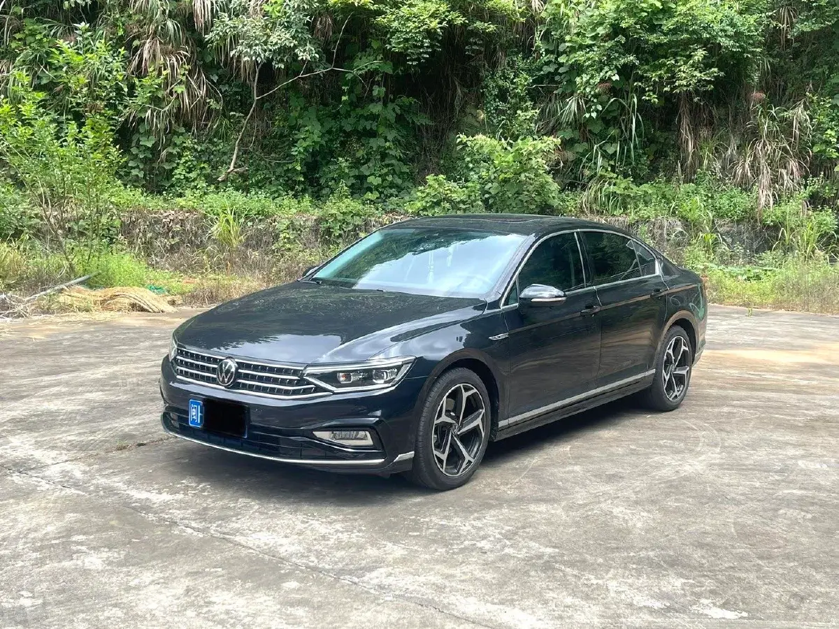 2024 Volkswagen Magotan 2.0T 186HP L4 7DCT