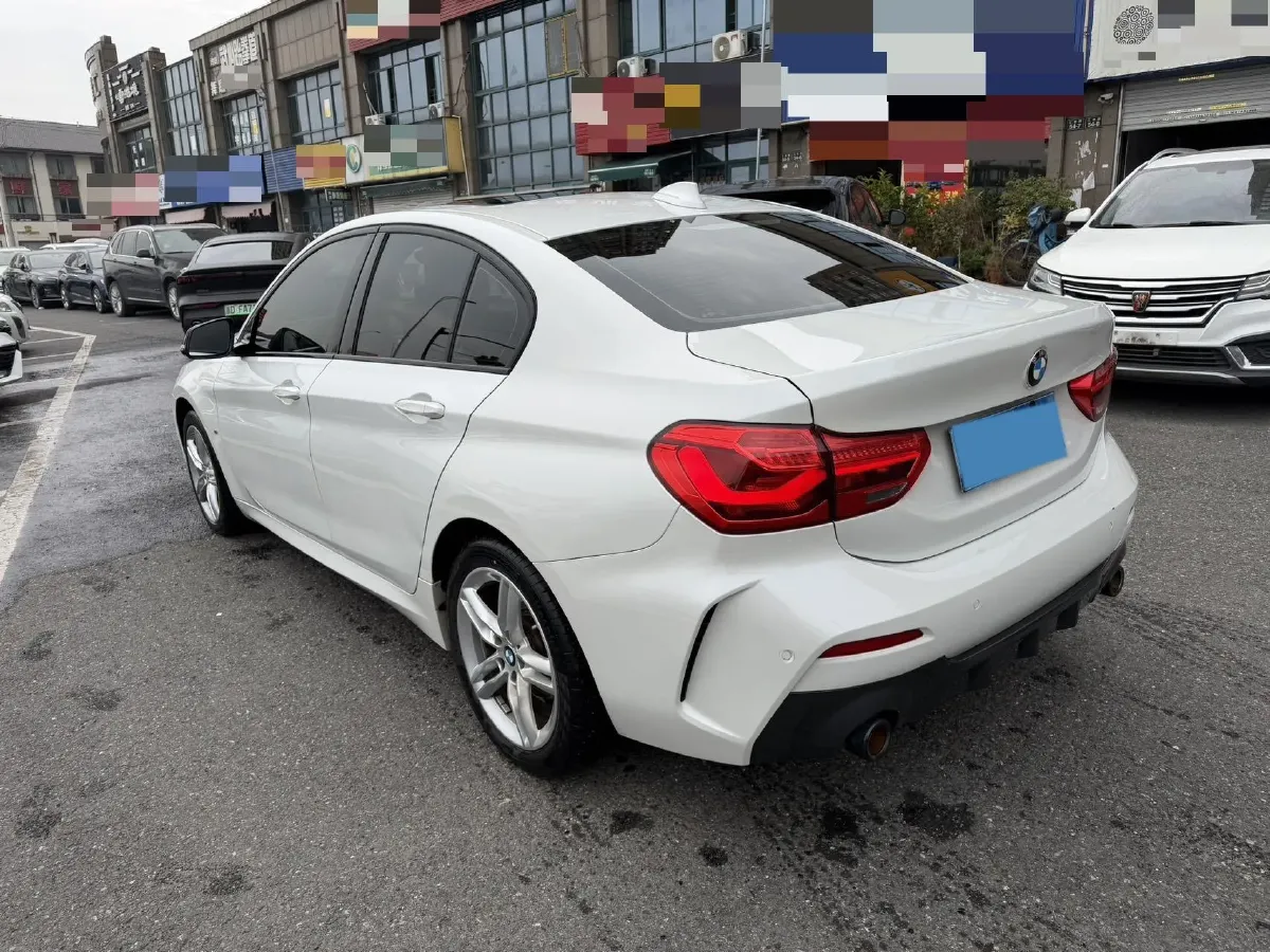 2021 BMW 1 Series 1.5T 140HP L3 7DCT,autocango,china used car exporter,china ev exporter,chinese used car exporter,chinese used ev exporter