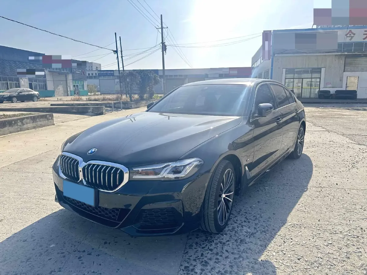 2022 BMW 5 Series 2.0T 252HP L4 8AT,autocango,china used car exporter,china ev exporter,chinese used car exporter,chinese used ev exporter