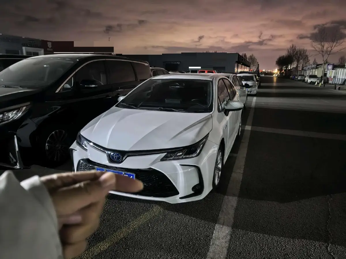 2023 Toyota Corolla 1.8L 98HP L4 E-CVT Hybrid