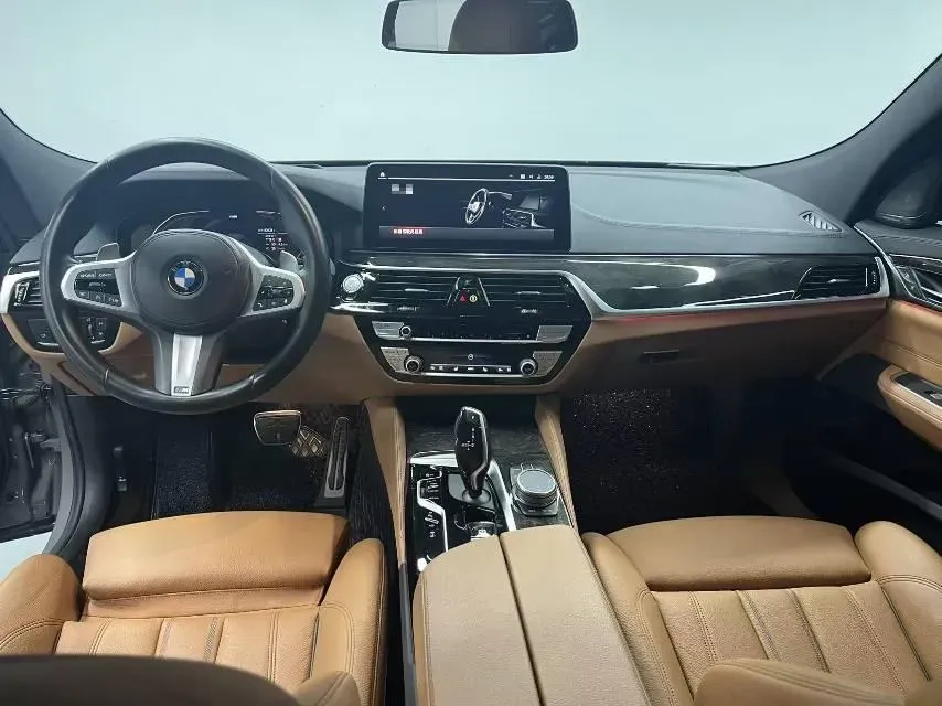 2021 BMW 6 Series GT 2.0T 258HP L4 8AT,autocango,china used car exporter,china ev exporter,chinese used car exporter,chinese used ev exporter