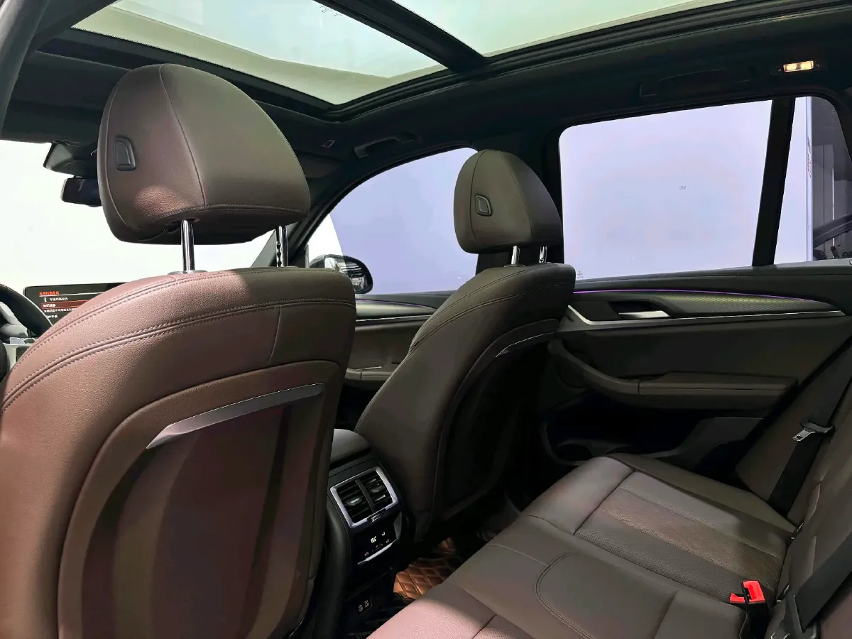 2022 BMW X3 2.0T 252HP L4 8AT,autocango,china used car exporter,china ev exporter,chinese used car exporter,chinese used ev exporter