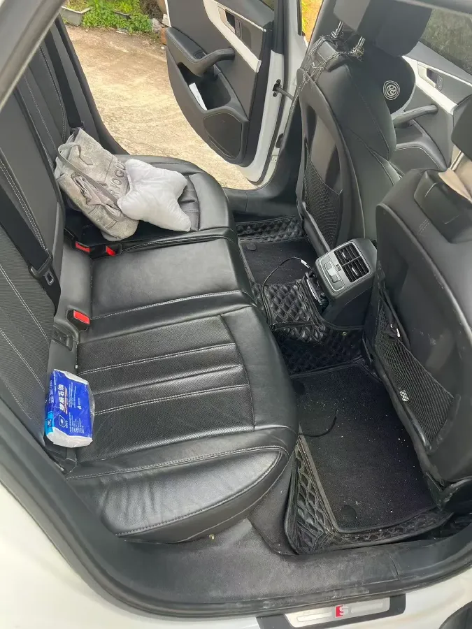 2022 Audi A4L 2.0T 190HP L4 7DCT,autocango,china used car exporter,china ev exporter,chinese used car exporter,chinese used ev exporter