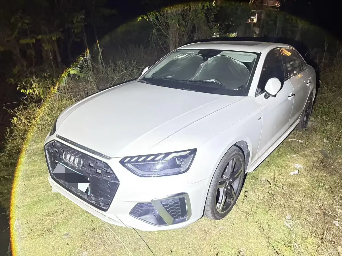 2020 Audi A4L 2.0T 190HP L4 7DCT