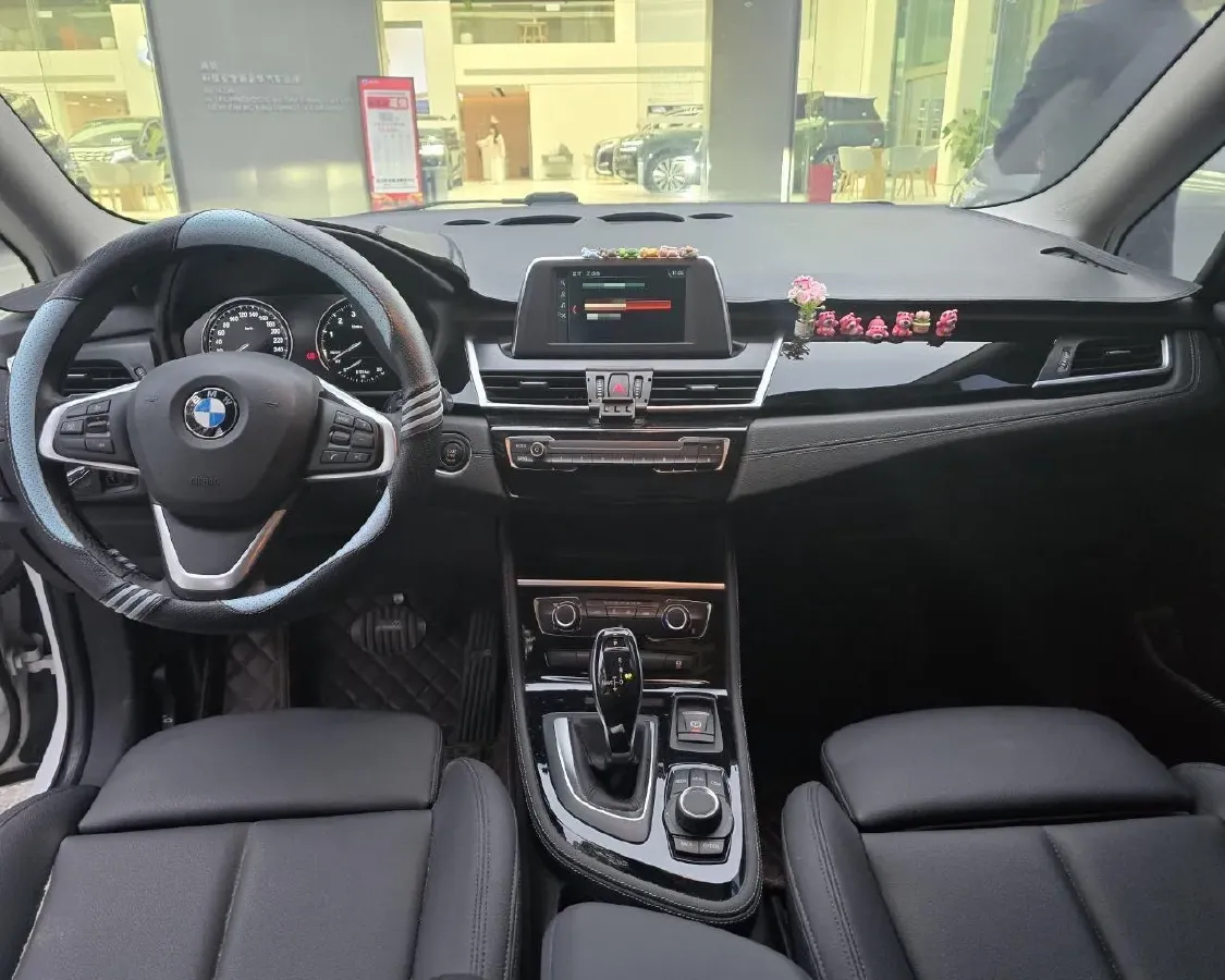 2019 BMW 2 Series SUV 1.5T 140HP L3 7DCT,autocango,china used car exporter,china ev exporter,chinese used car exporter,chinese used ev exporter