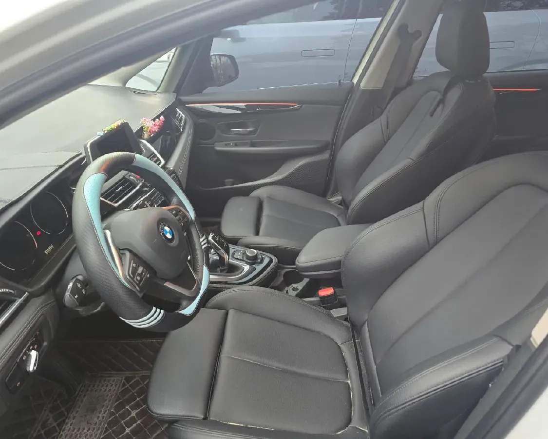 2019 BMW 2 Series SUV 1.5T 140HP L3 7DCT,autocango,china used car exporter,china ev exporter,chinese used car exporter,chinese used ev exporter