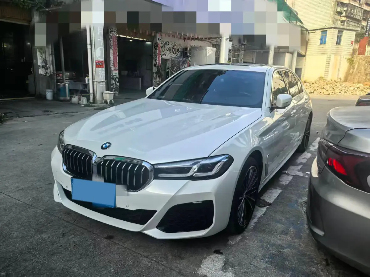 2023 BMW 5 Series 2.0T 245HP L4 8AT