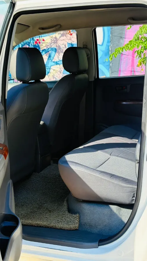 2011 ShuangHuan SCEO 2.5T 102HP L4 5MT,autocango,china used car exporter,china ev exporter,chinese used car exporter,chinese used ev exporter