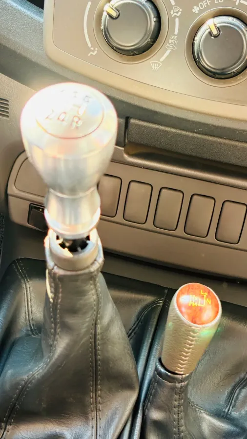 2011 ShuangHuan SCEO 2.5T 102HP L4 5MT,autocango,china used car exporter,china ev exporter,chinese used car exporter,chinese used ev exporter