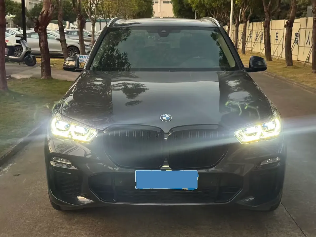 2021 BMW X5 3.0T 340HP L6 8AT,autocango,china used car exporter,china ev exporter,chinese used car exporter,chinese used ev exporter