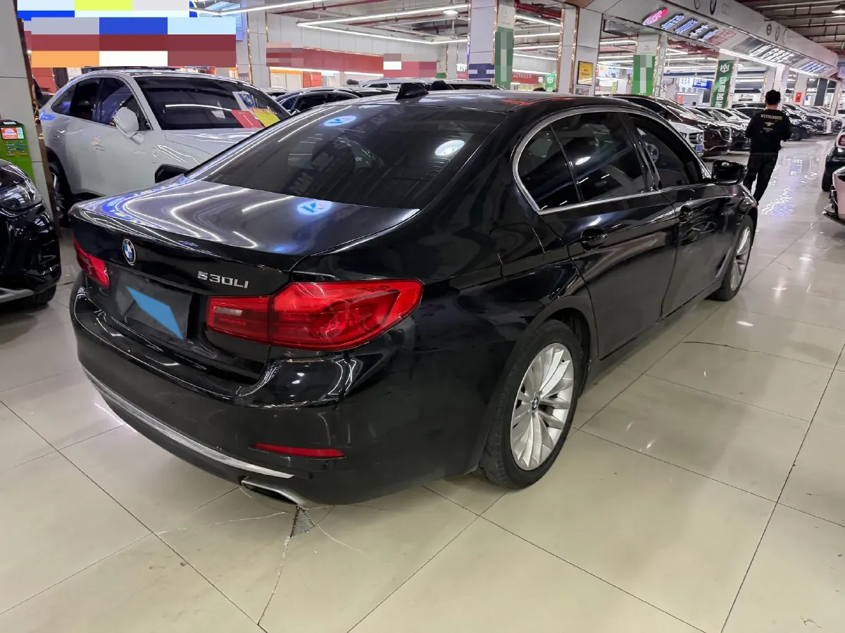 2020 BMW 5 Series 2.0T 184HP L4 8AT,autocango,china used car exporter,china ev exporter,chinese used car exporter,chinese used ev exporter
