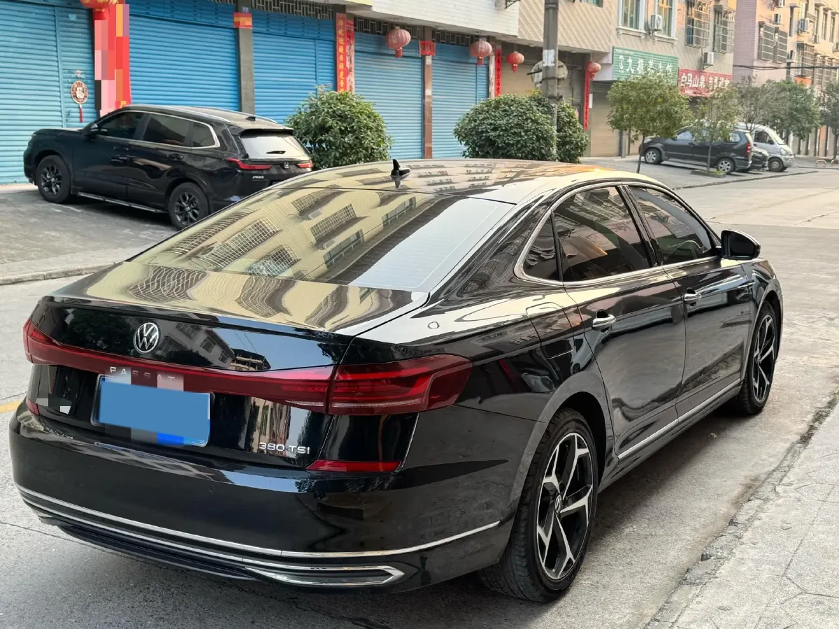 2024 Volkswagen Passat 2.0T 220HP L4 7DCT,autocango,china used car exporter,china ev exporter,chinese used car exporter,chinese used ev exporter
