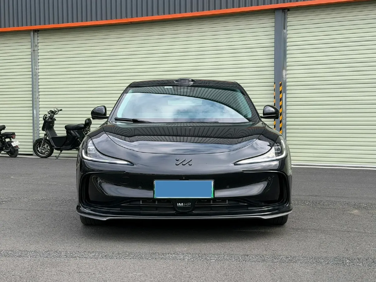 2024 IM L6 BEV 100KWH,autocango,china used car exporter,china ev exporter,chinese used car exporter,chinese used ev exporter