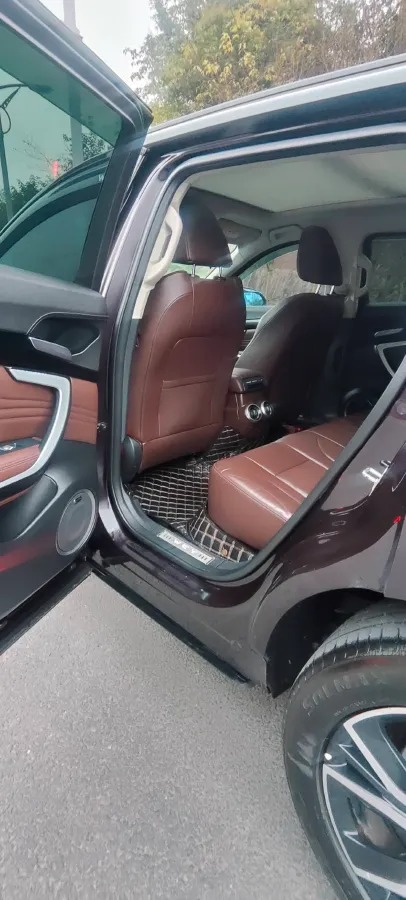 2017 WEY VV7 2.0T 234HP L4 7DCT,autocango,china used car exporter,china ev exporter,chinese used car exporter,chinese used ev exporter