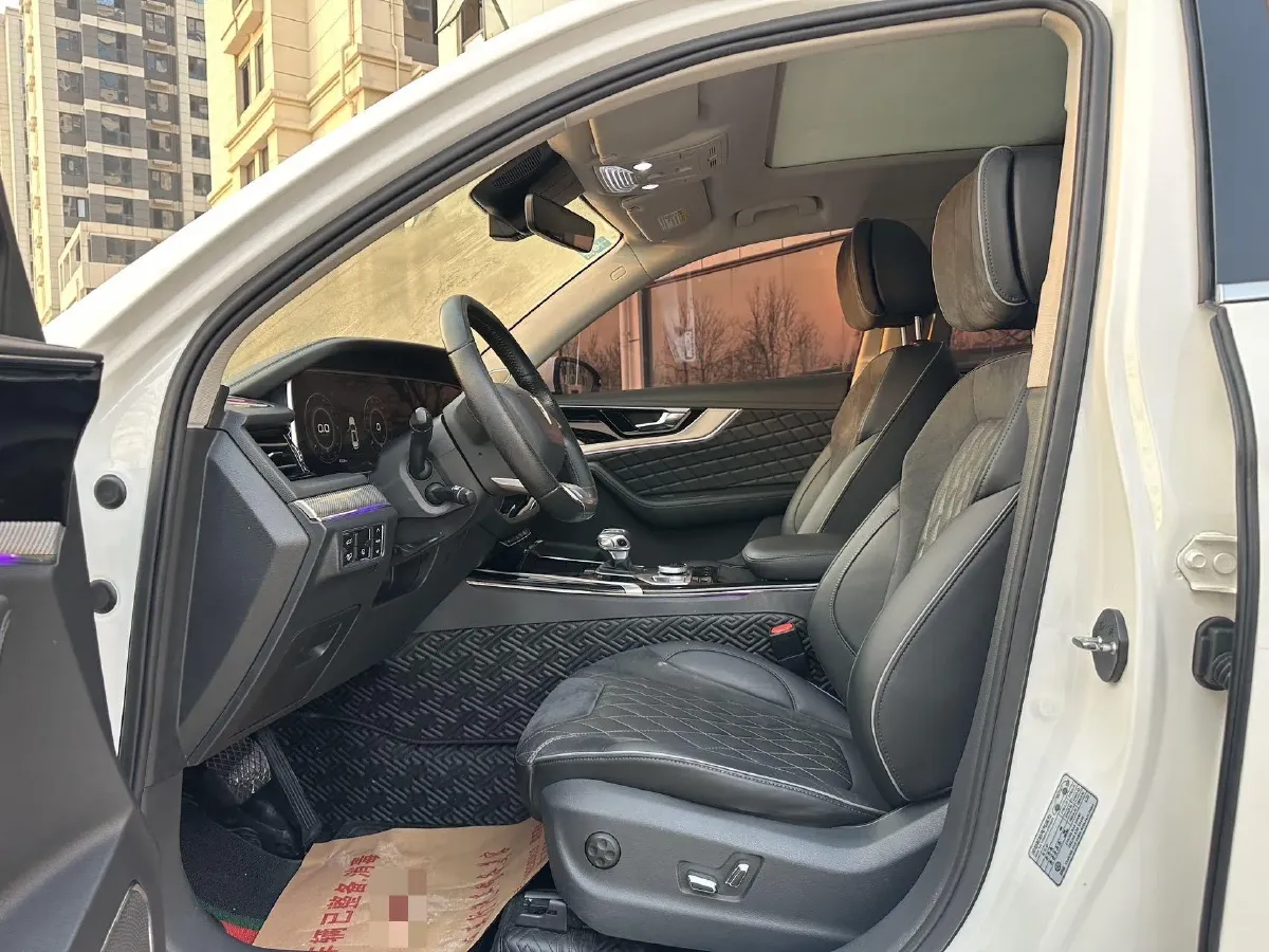 2019 HongQi HS5 2.0T 224HP L4 6AT,autocango,china used car exporter,china ev exporter,chinese used car exporter,chinese used ev exporter