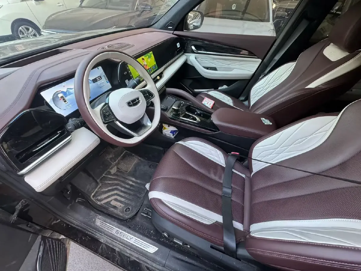 2021 Geely Monjaro 2.0T 238HP L4 8AT,autocango,china used car exporter,china ev exporter,chinese used car exporter,chinese used ev exporter