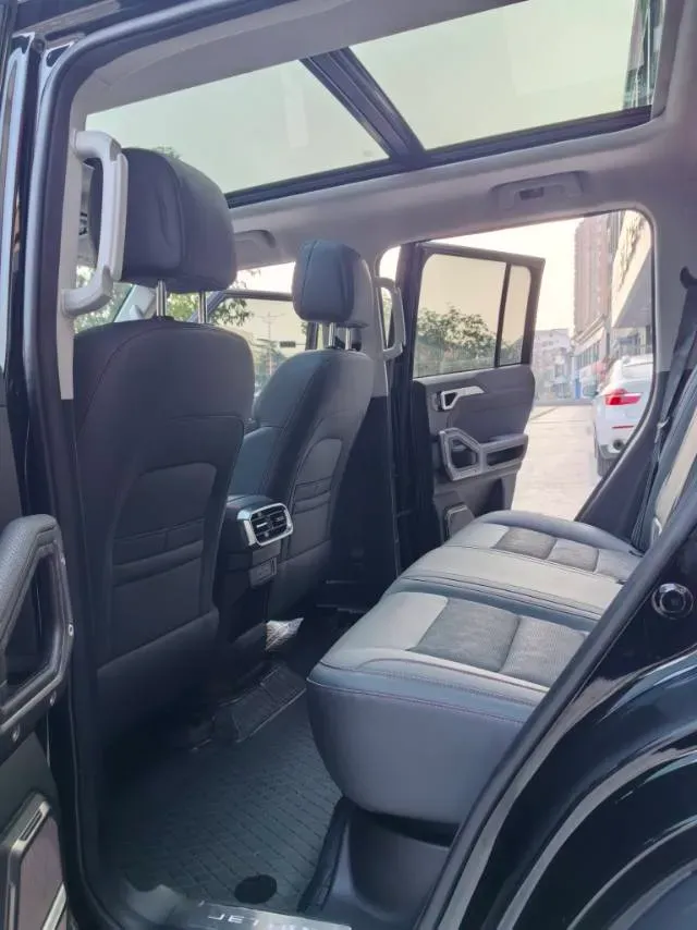 2023 Jetour Traveller 2.0T 254HP L4 7DCT,autocango,china used car exporter,china ev exporter,chinese used car exporter,chinese used ev exporter