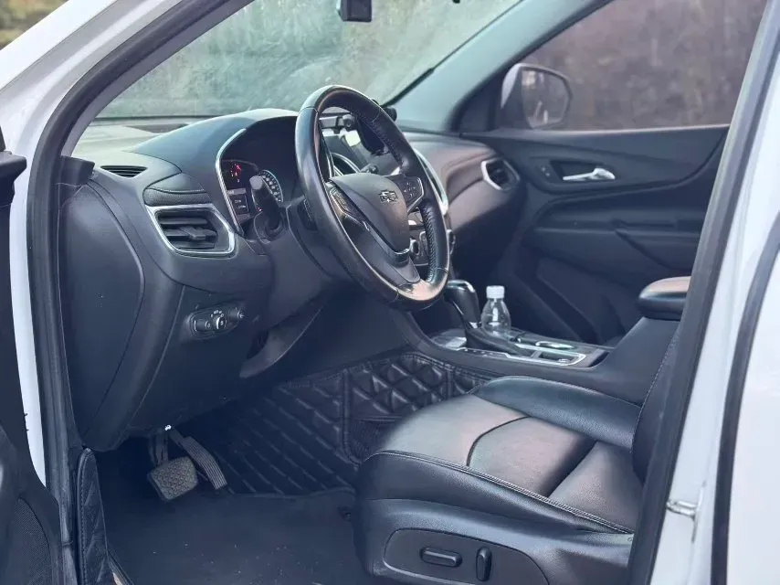 2019 Chevrolet Equinox 1.5T 169HP L4 6AT,autocango,china used car exporter,china ev exporter,chinese used car exporter,chinese used ev exporter