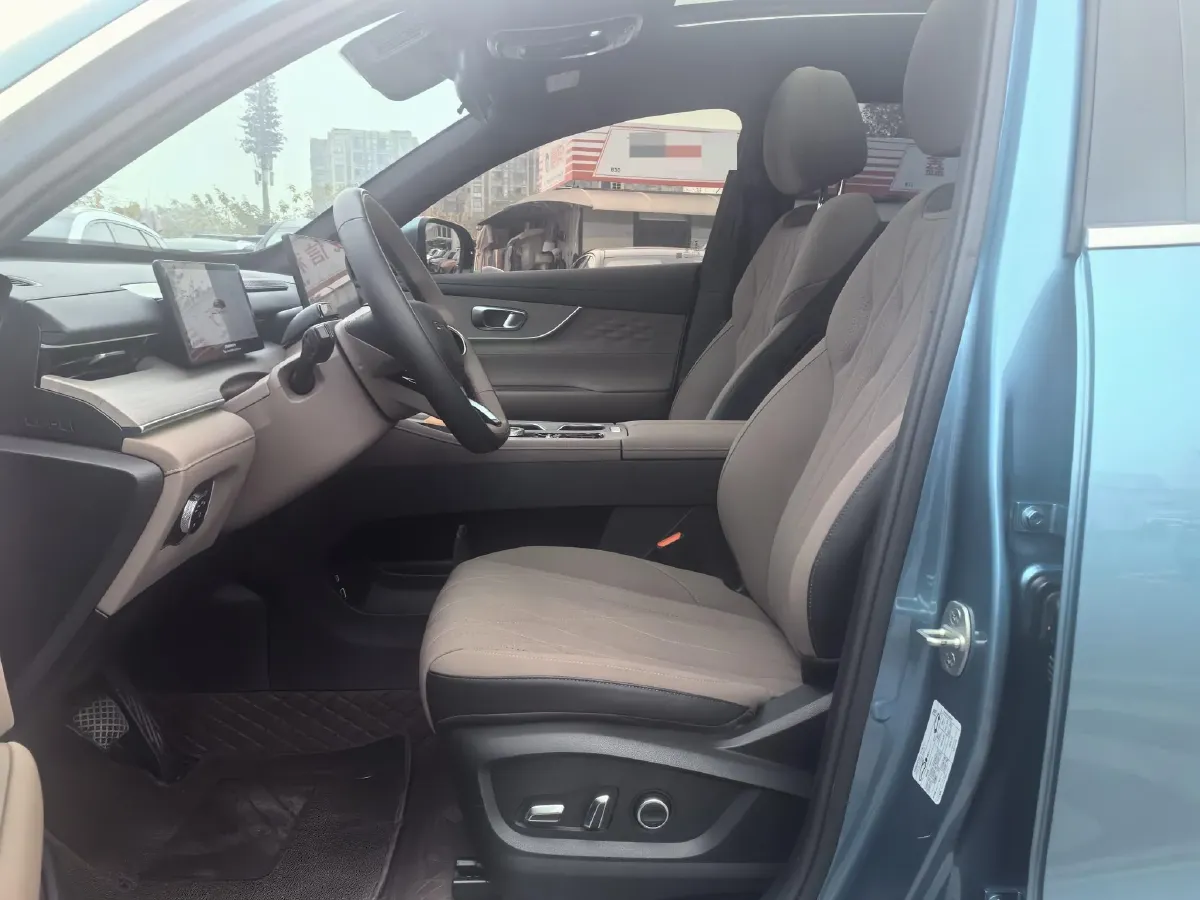 2025 Chery Tiggo8 PLUS C-DM 1.5T 156HP L4 1DHT PHEV,autocango,china used car exporter,china ev exporter,chinese used car exporter,chinese used ev exporter