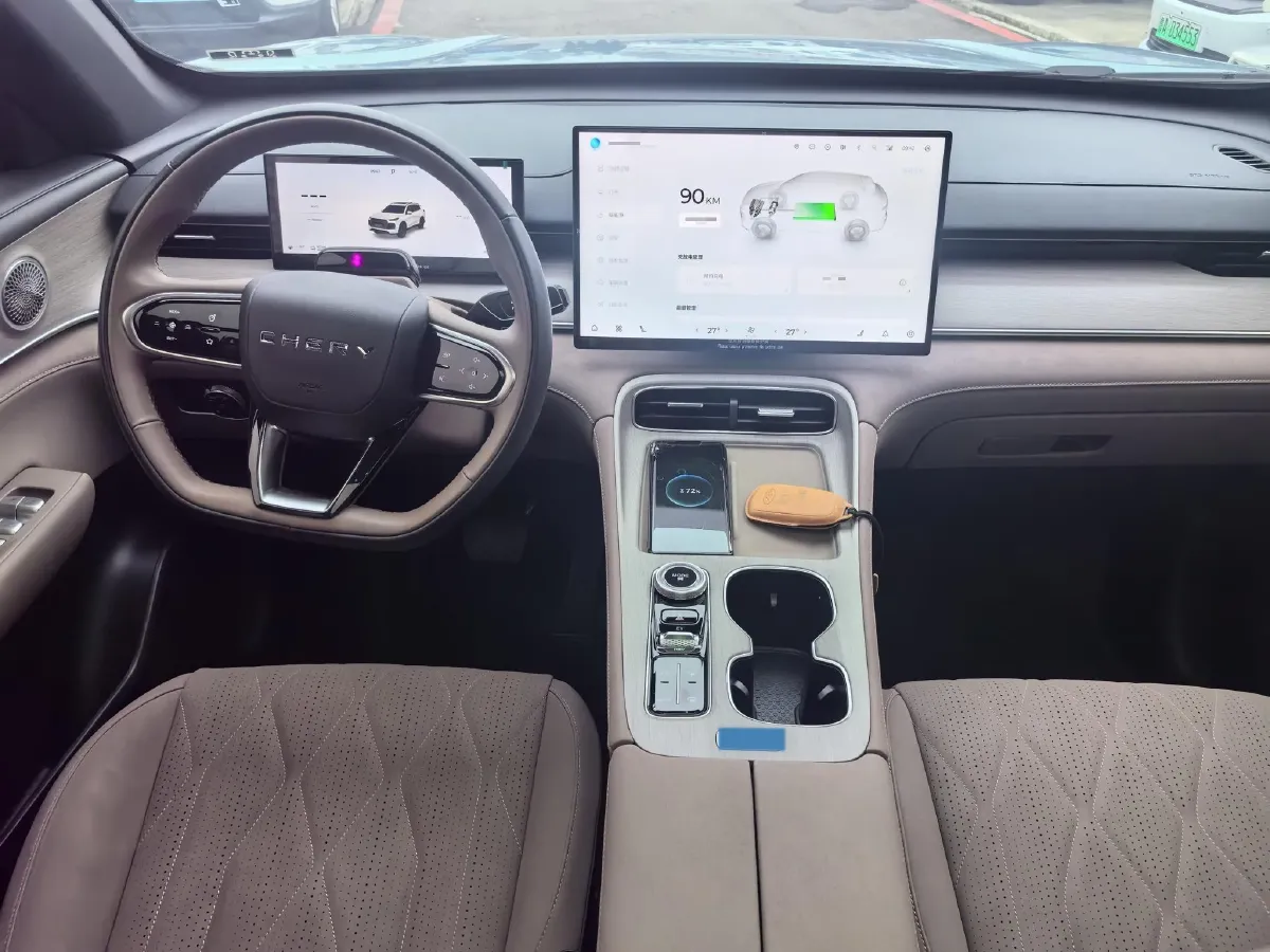 2025 Chery Tiggo8 PLUS C-DM 1.5T 156HP L4 1DHT PHEV,autocango,china used car exporter,china ev exporter,chinese used car exporter,chinese used ev exporter