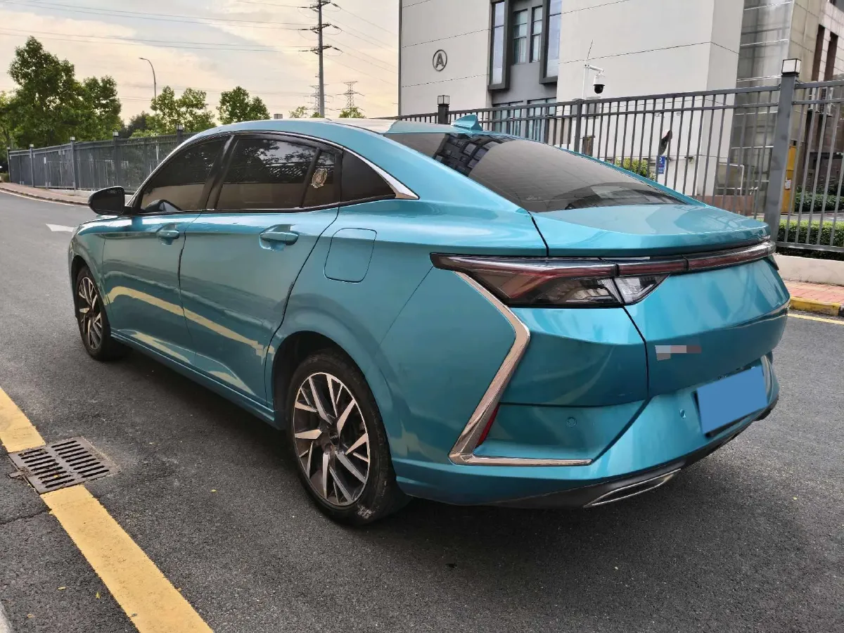 2020 DongFeng Aeolus YiXuan 1.5T 150HP L4 6DCT,autocango,china used car exporter,china ev exporter,chinese used car exporter,chinese used ev exporter