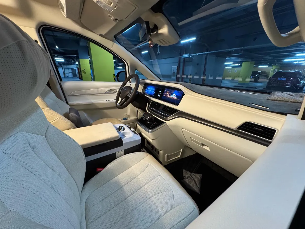 2025 BAW Vala BEV 81KWH,autocango,china used car exporter,china ev exporter,chinese used car exporter,chinese used ev exporter