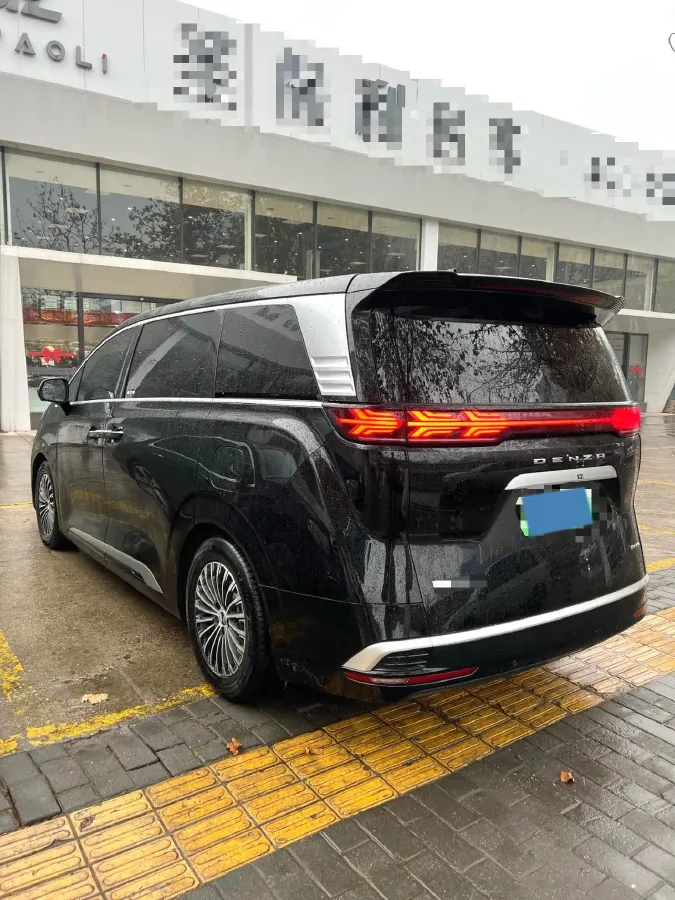 2024 Denza D9 1.5T 139HP L4 E-CVT PHEV 40KWH,autocango,china used car exporter,china ev exporter,chinese used car exporter,chinese used ev exporter