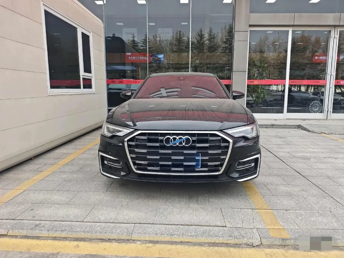 2023 Audi A6L 2.0T 245HP L4 7DCT,autocango,china used car exporter,china ev exporter,chinese used car exporter,chinese used ev exporter