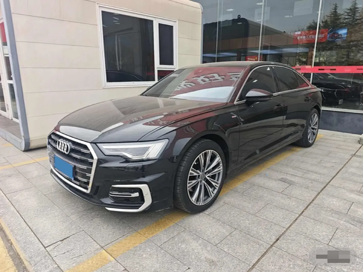 2023 Audi A6L 2.0T 245HP L4 7DCT,autocango,china used car exporter,china ev exporter,chinese used car exporter,chinese used ev exporter