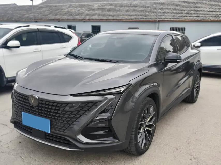 2022 ChangAn UNI-T 1.5T 188HP L4 7DCT,autocango,china used car exporter,china ev exporter,chinese used car exporter,chinese used ev exporter