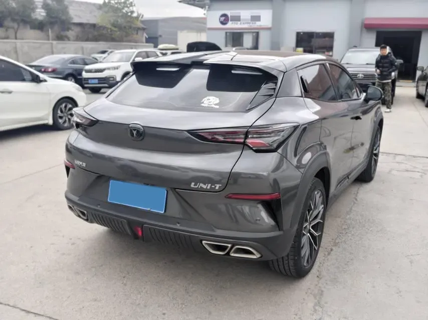 2022 ChangAn UNI-T 1.5T 188HP L4 7DCT,autocango,china used car exporter,china ev exporter,chinese used car exporter,chinese used ev exporter