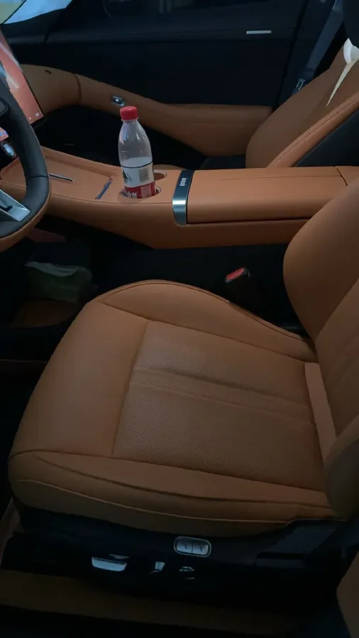 2025 M Hero WarriorM817 1.5T 197HP L4 2DHT PHEV,autocango,china used car exporter,china ev exporter,chinese used car exporter,chinese used ev exporter