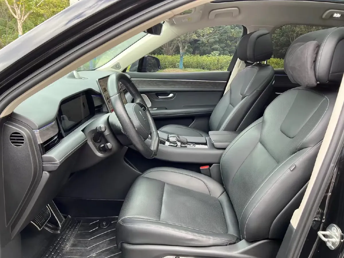 2022 Infiniti Q50L 2.0T 211HP L4 7AT,autocango,china used car exporter,china ev exporter,chinese used car exporter,chinese used ev exporter